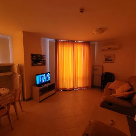 Royal Sun Apartman *